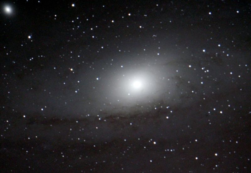 constelación andromeda vista por telescopio catadrioptico_