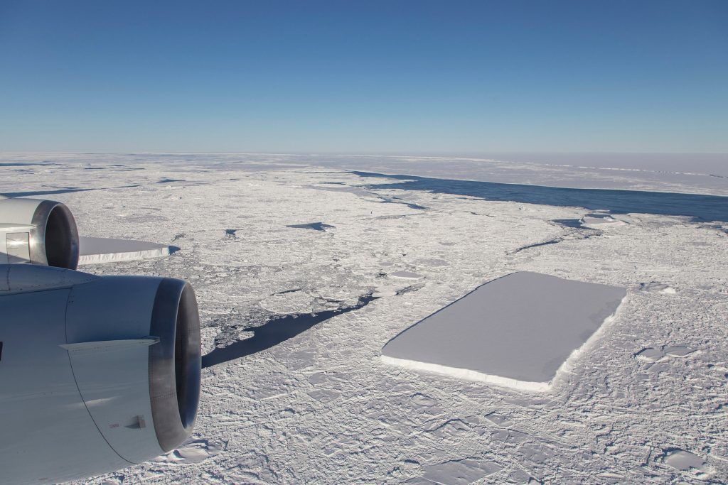 iceberg-rectangular-antartida